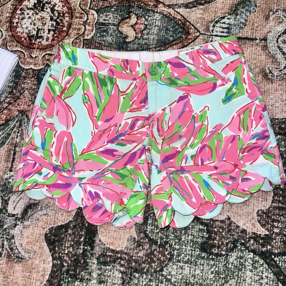 Lilly Pulitzer Buttercup‎ Short In the Vias Size 00 EUC!